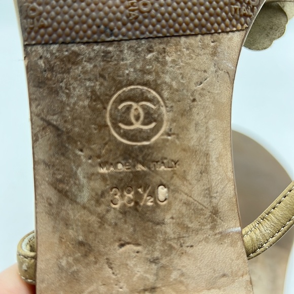 Chanel Camelia thong sandals leather floral cream soft size 8.5 (38.5) - Picture 5 of 6